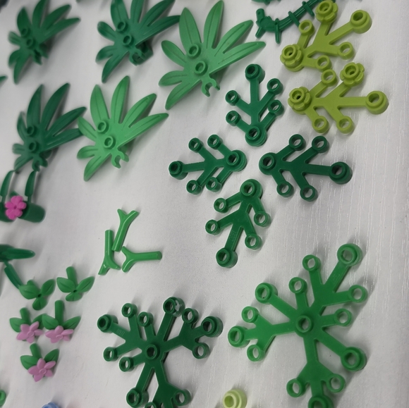 Lego Flower, Stems & Plant parts (150pcs) Mixed Lot - Picture 5 of 8